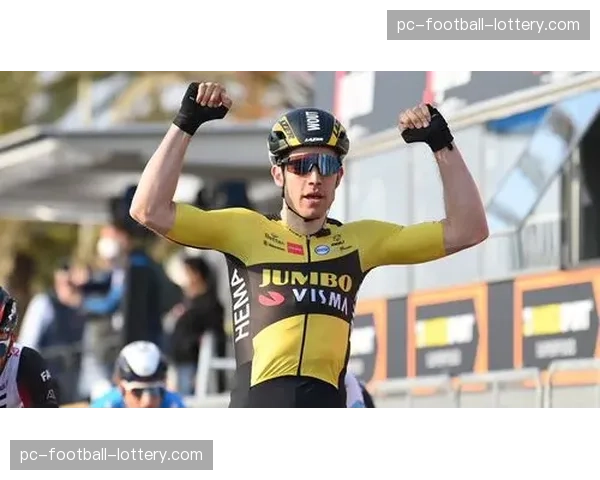 “团队的力量”:记录珍宝车队在艰苦的E3经典赛中如何保护范阿尔特 “团队的力量”:记录珍宝车队在艰苦的E3经典赛中如何保护范阿尔特