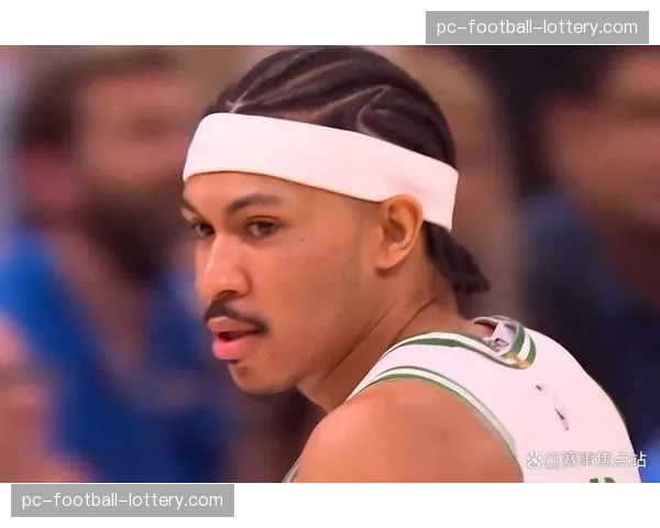 亚历山大连续140场得分超20分，超越张伯伦创历史第一稳定性